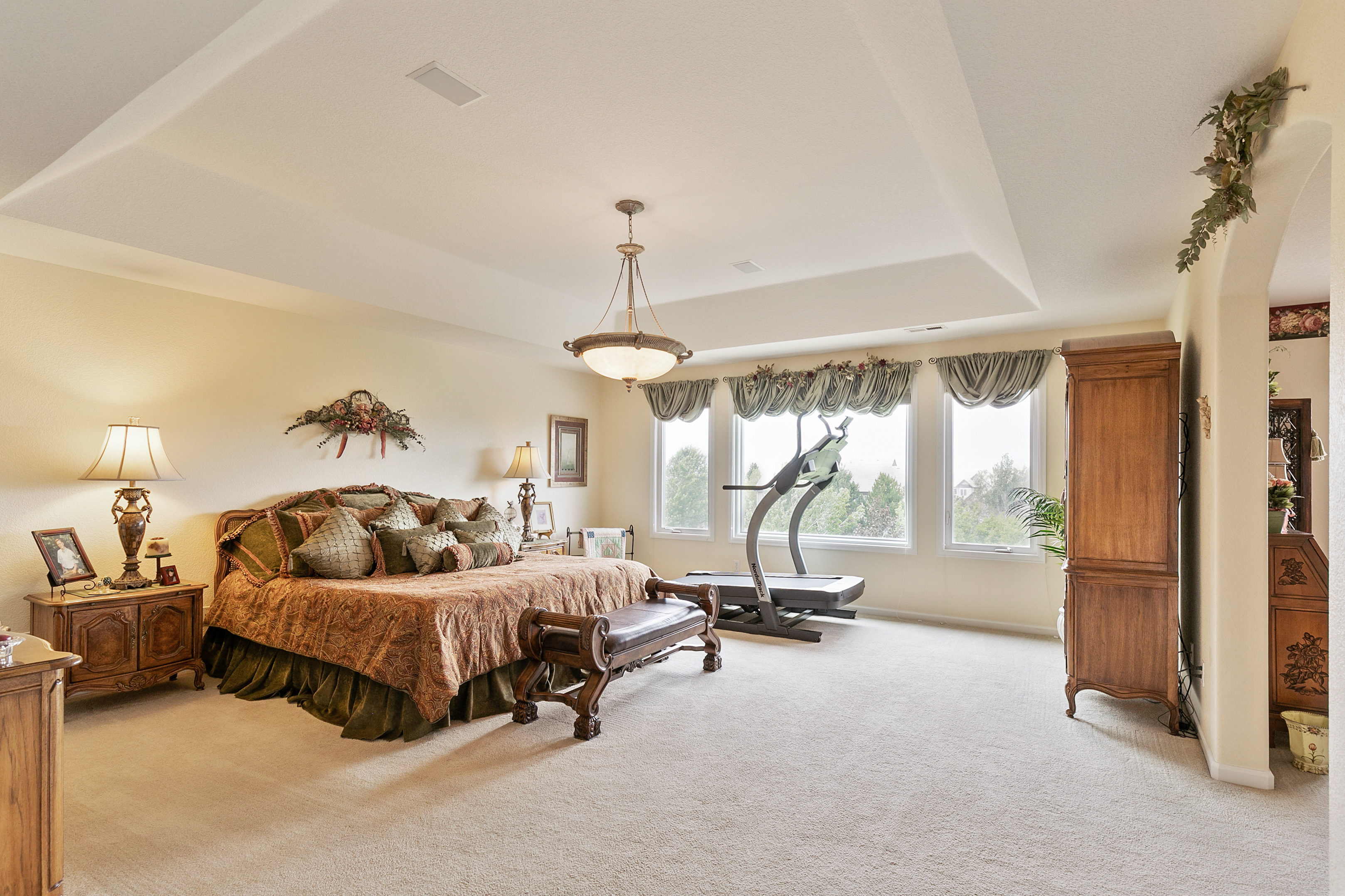 SOLD 16131 E. LAKE DRIVE PINEY CREEK VILLAGE LUXURY ESTATE